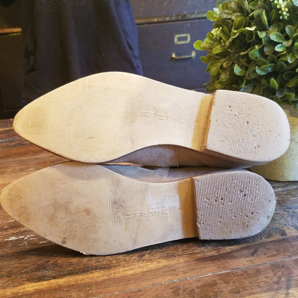 Charles David tan suede booties sz 8 - Picture 4 of 7